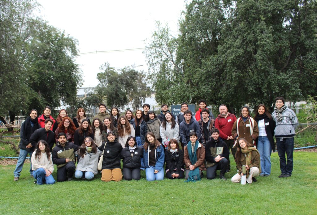 Fotografía grupal de los participantes del PLUS+2025