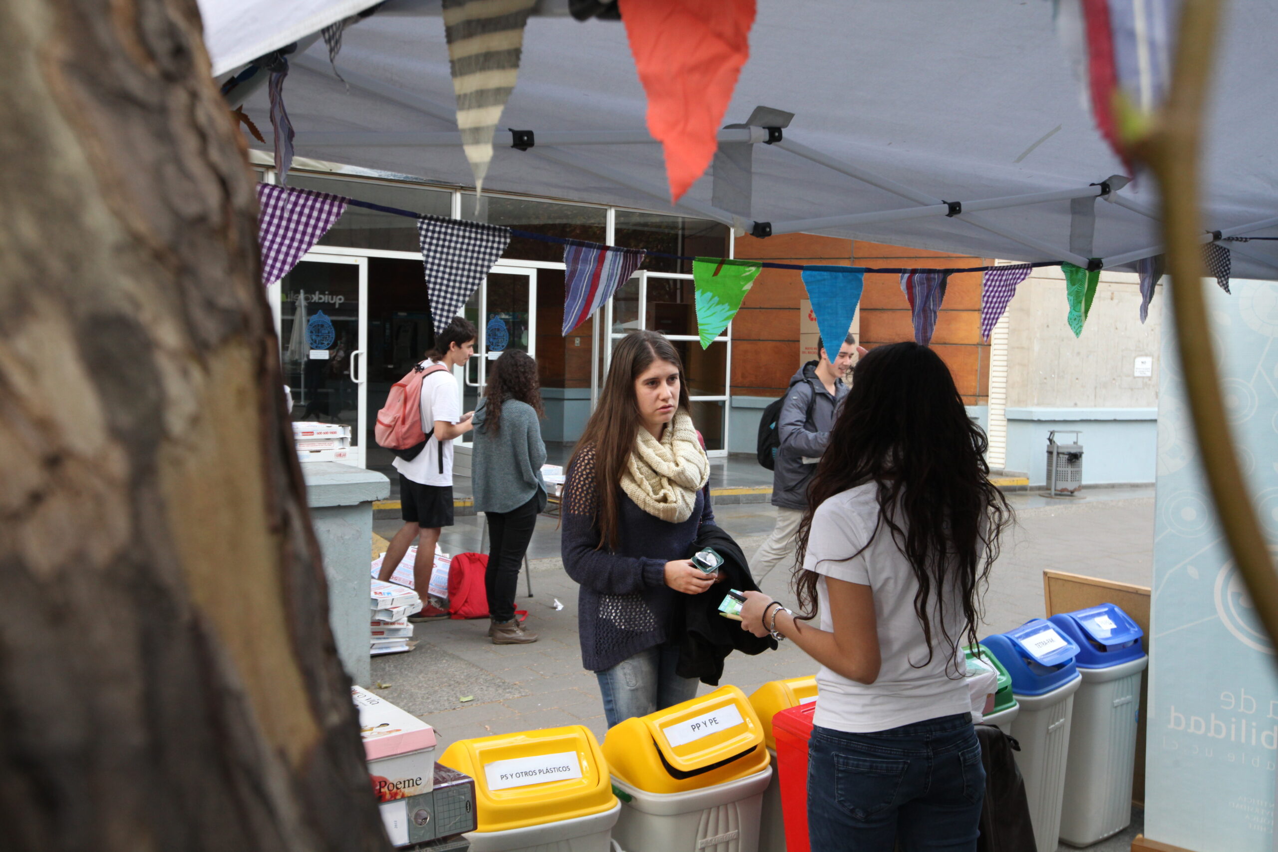 foto referencial reciclaje UC